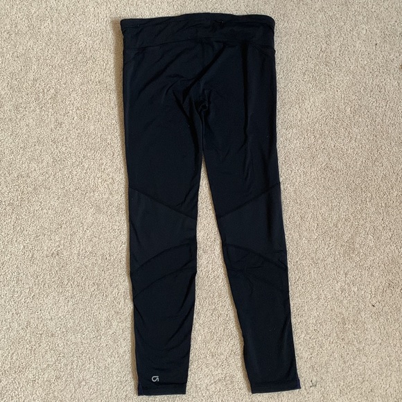 GapFit Gfast two-tone Leggings - Picture 3 of 4